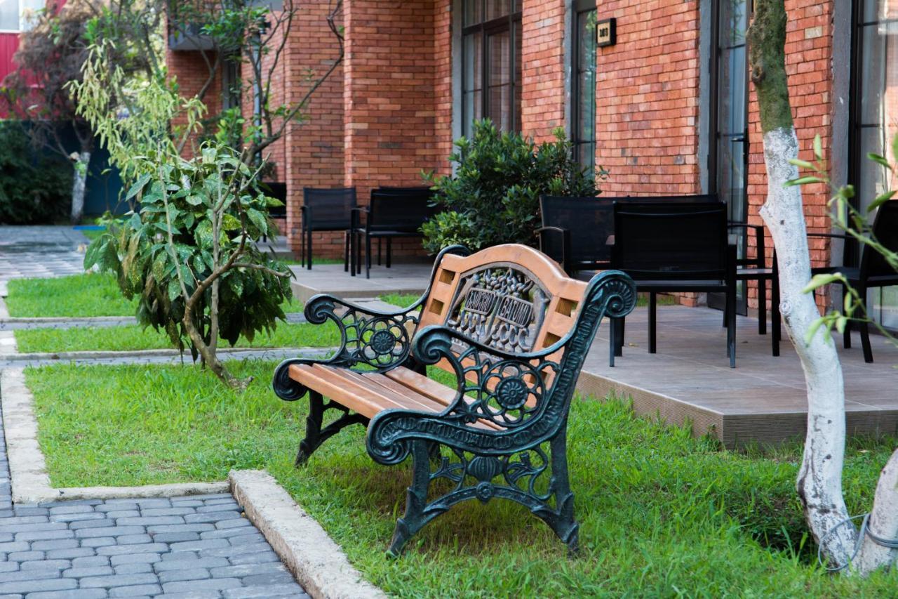 Citron Cottages Batumi Luaran gambar