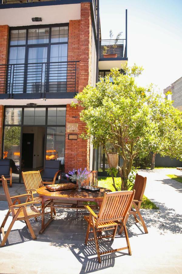 Citron Cottages Batumi Luaran gambar
