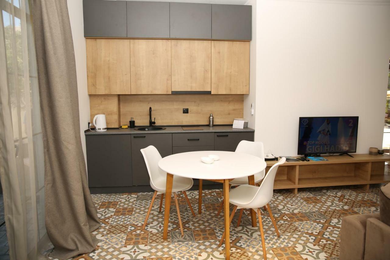 Citron Cottages Batumi Luaran gambar