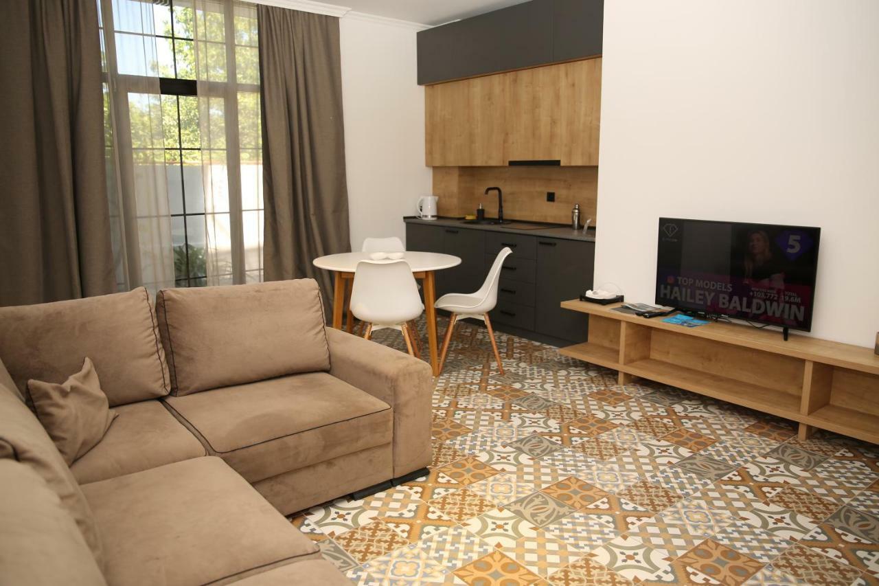 Citron Cottages Batumi Luaran gambar